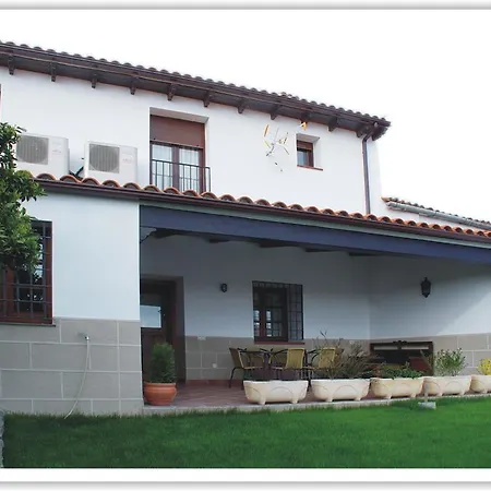 Holiday home Tia Tomasa Malpartida De Plasencia